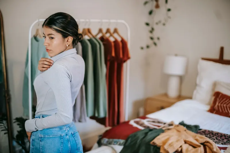 Nobody Actually Notices You Wore That Last Week — So Why Does It Feel So Terrible?